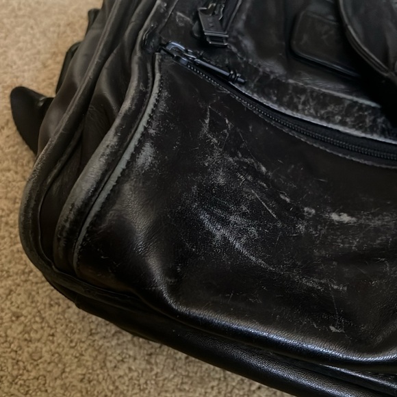 Tumi black leather briefcase computer bag - Picture 3 of 6